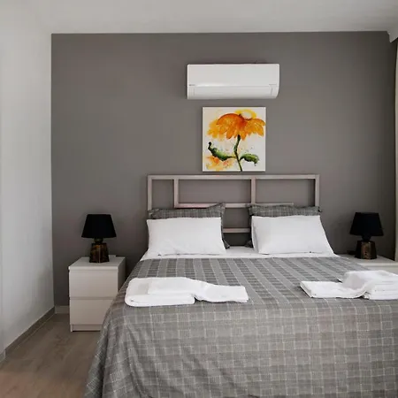 Dadya 1 - With Private Pool - 750m Distance To The דטקה