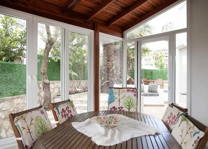 Villa Dadya 1 - With Private Pool - 750m Distance To The